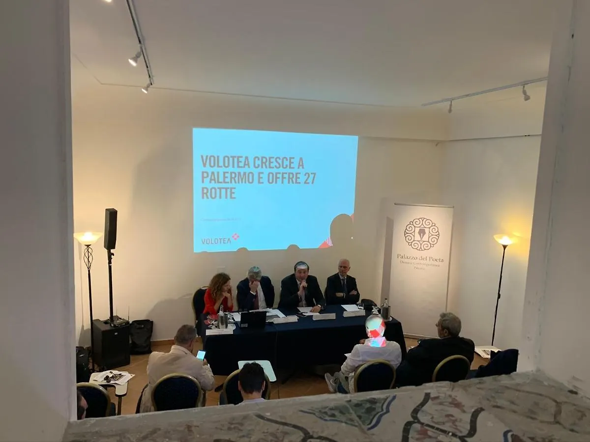 Hotel Palazzo Del Poeta - Dimora Contemporanea Palermo 2*,