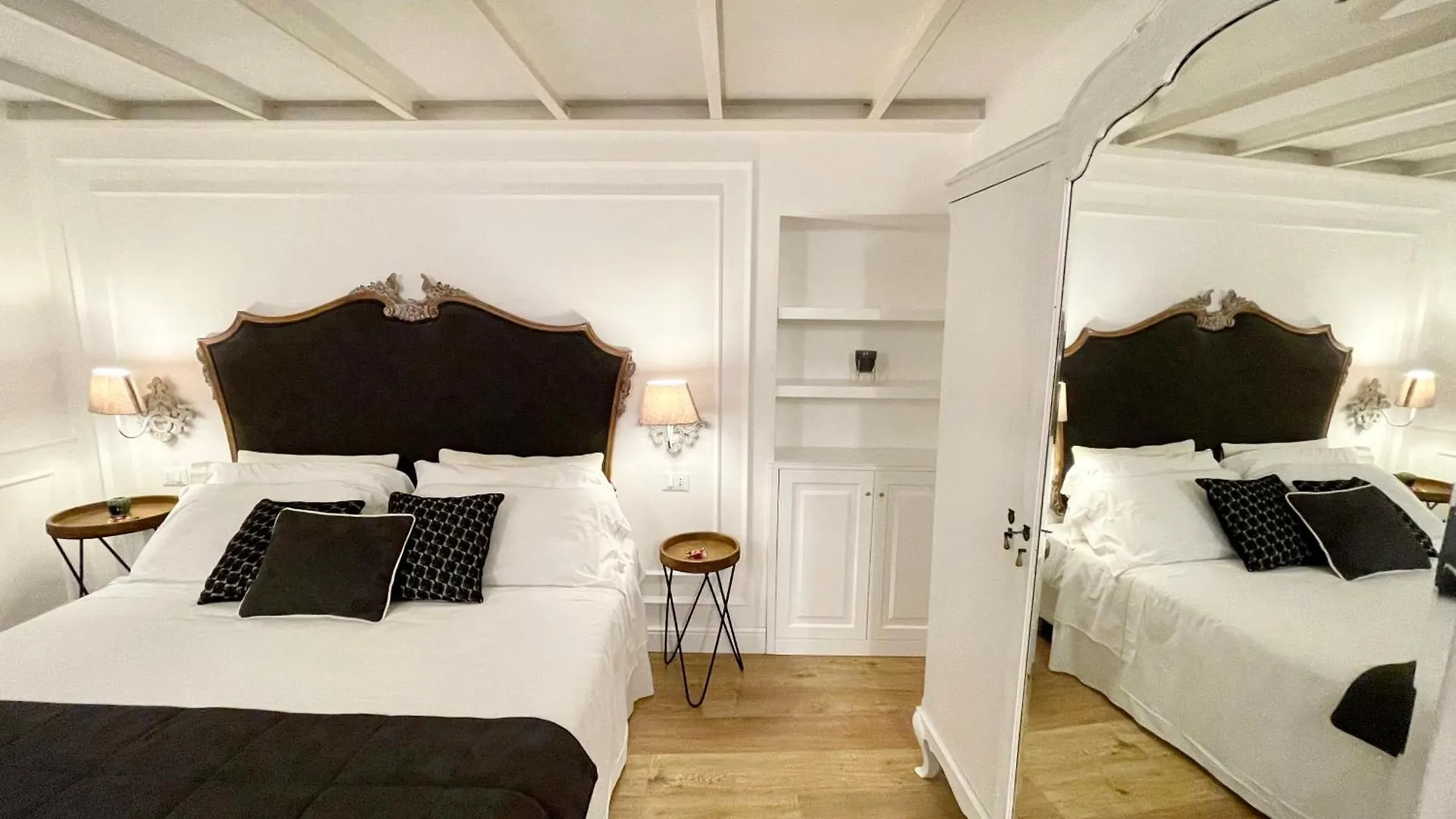Palazzo Del Poeta - Dimora Contemporanea Hotel Palermo 2*,  Italy
